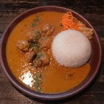 Honetsuki Dori Kamon - スパイスチキンカレー(平日昼・土曜昼限定)