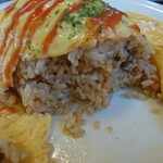 Shirakaba Chaya - とりめしオムライス 断面 ※食べかけ