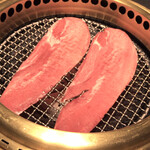 Azabu Juban Yakiniku BULLS - タンしゃぶ。