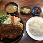 Gengetsu - 2020/05/26
                        とんかつ定食 ライス大盛 1,500円