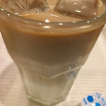 Cafe Noesis - アイスカフェラテ (*´ω`*)