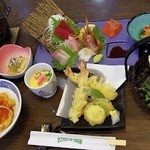 サンフラワーパークホテル - 料理写真:御夕食　４２００円コース（例）　内容は季節、仕入れにより変更致します。