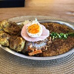 vero cafe - カレー普通盛　熟成グリルチキントッピング。