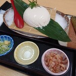 Restaurant Suigo - 手作り豆腐(450円)