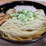 Nidaime Men no Bo Hareruya - 自家製のもちもち極太麺