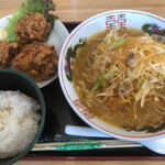 Sapporo Miso Ramen Yonezawa Shoten - ネギ味噌ラーメン　750円　　唐揚げライスセット　250円