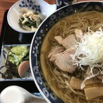 手打ちそば 趣味の店 - 手打ちラーメン700円大盛り100円