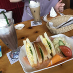 Komeda Coffee Ten Kasakake Azami Ten - 