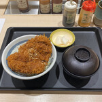 松のや - メガチキンかつ丼@600+お新香セット@70