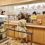 CAFE & SOFTCREAM Mother Bokujo Rarapoto Tokyo Bei Ten - 内観