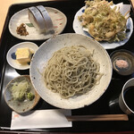 丹波そば切り 花格子 - 蕎麦膳（蕎麦とご飯ものを組み合わせる仕組み）