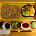 Ita Soba Chidori - 【2020年７月９日】『海老と野菜天ぷらの板蕎麦』。