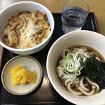 山田うどん - 料理写真: