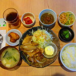 Hakata Motsu-nabe Harahetta Kichijoji - 【2020年７月14日】『生姜焼き定食』。