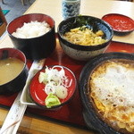 Yabu Soba - ランチサービスのかつ煮セット