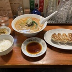 Ramen Gyoza Hanauta - 