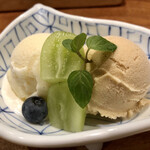 Kanazawa Machiya Hatch - 