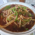 横浜飯店 - 青椒肉絲麺