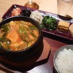 Korean Surakkan Marunochi - チゲ鍋ランチ