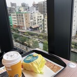 McDonald's Tokyo Skytre Town Soramachi Ten - 定番のコンビ。ソーセージマフィンでしょ？