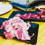 炭火焼肉いちゃりば兄弟 - 牛カルビ　中落ちカルビ