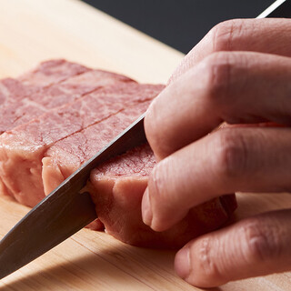 Cutting at the counter ~Itamae Yakiniku (Grilled meat) ~