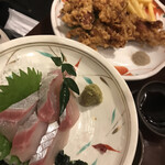 Seafood Izakaya Sannomiya Sanchoku Ichiba Sankita Dori Ten - シマアジ 唐揚げ