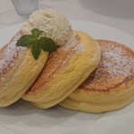 Shiawase no Pancake Sapporo Ten - 