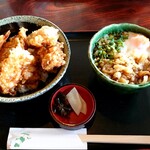 Hanagaki - 天丼セット(ミニうどん)(税抜950円)