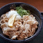 Hanamaru Udon Benibanauokuku Okegawa Ten - 塩豚おろしぶっかけ(大)671円