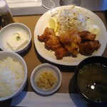 やよい軒 - からあげ定食700円