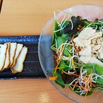 幸楽苑 - 彩り野菜と蒸し鶏の冷やし冷やし中華と、トッピングのチャーシュー