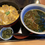 Washoku Sato Toyokawa Omiabura Ten - 親子丼小盛りと温かい蕎麦普通盛り