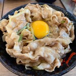 伝説のすた丼屋 - すたみな唐揚げセット 880円
            （唐揚げ3個+プチサラダ）