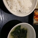 ゴーワ - ごはん、わかめスープ