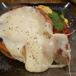 PIZZA DINER Paty - 溢れるところを上手く撮れませんでした