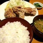 Torihachi Ya Asaka Ten - 唐揚げ定食