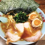 豚骨醤油ラーメン まじめ家 - 