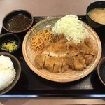 とんかつ たていし - ロースカツ定食  1300円