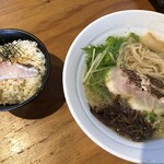 Madai Numazu Ko - 眞鯛ラーメンセット（鯛めし付き）1,100円