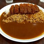 moutain curry - 特製ももカツカレー ライス大盛り 880円+100円