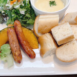 Taki No Nagareru Cafe La Sabouru - 