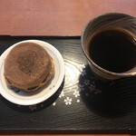 おばあカフェゆむら屋 - 料理写真:おばあの根性焼とコーヒーのセット