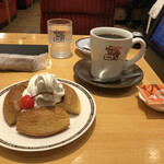 Komeda Coffee Ten Shinjuku Yasukunidori Ten - ミニシロノワール