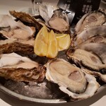 OysterTable Uenosakuraterasuten - 岩手県、広島県　牡蠣