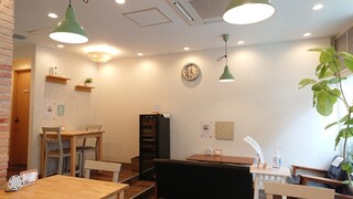 Bakery & Cafe Kumoi - 店内模様