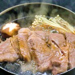 Sukiyaki Shabushabu Tenno Tasuke - 名物料理「仙台牛すきステーキ」