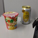 鶏太郎 - 最初のアテはじゃがりこ