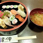 Sushi no Takashin - 握り中