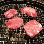 Sumiyakiniku Ishidaya. Toa Road - 